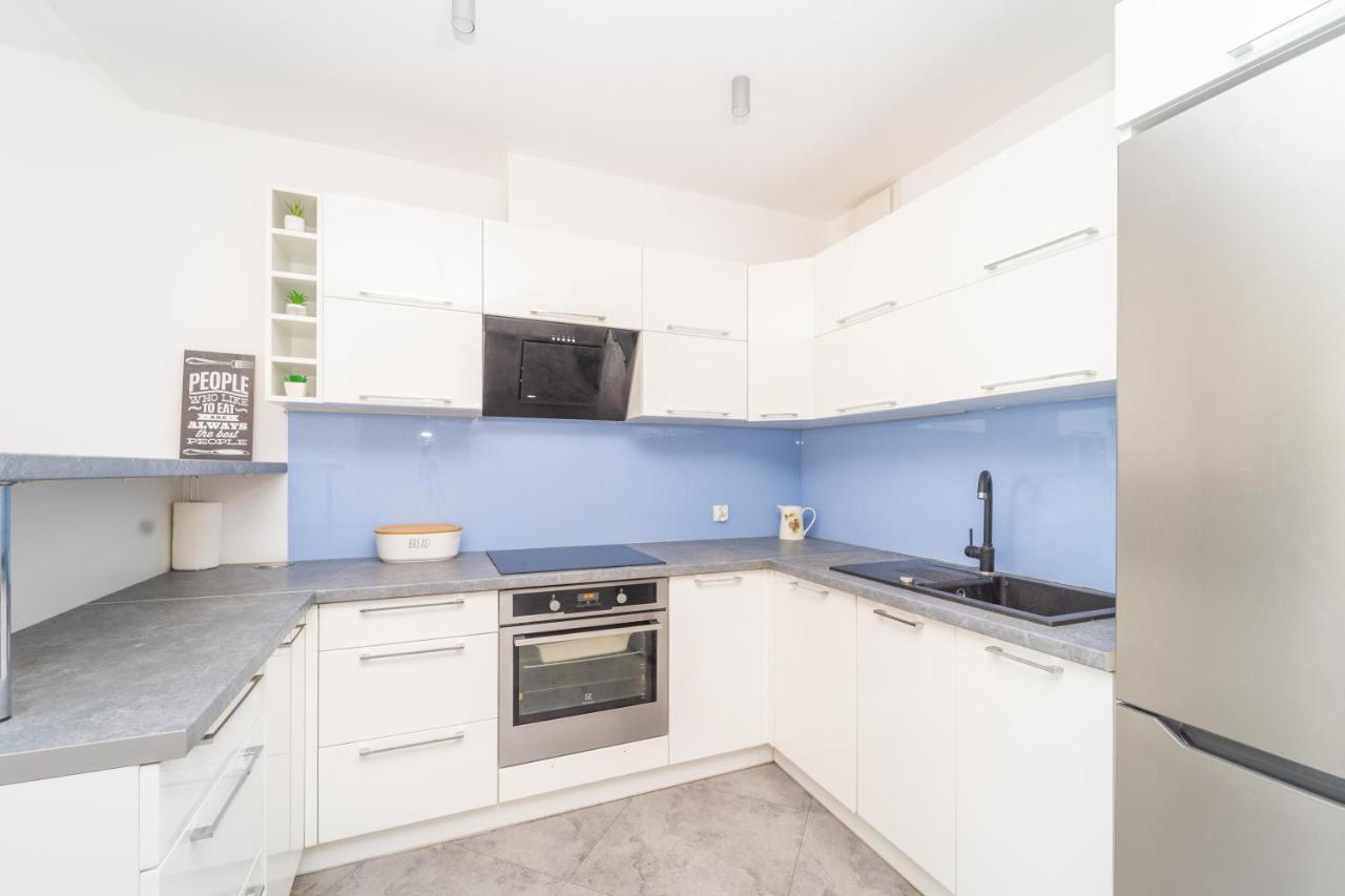 Zeglarska Apartment กดัญสก์ ภายนอก รูปภาพ